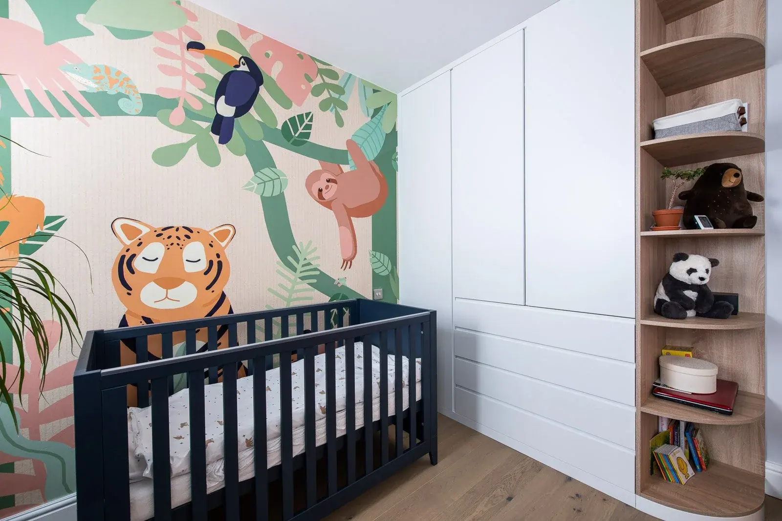 Wardrobes & Dressing Rooms in London, interior design and bespoke joinery by Studio Schubert