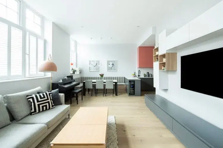 Queensway Apartment in Bayswater, W2, interior design and bespoke joinery by Studio Schubert