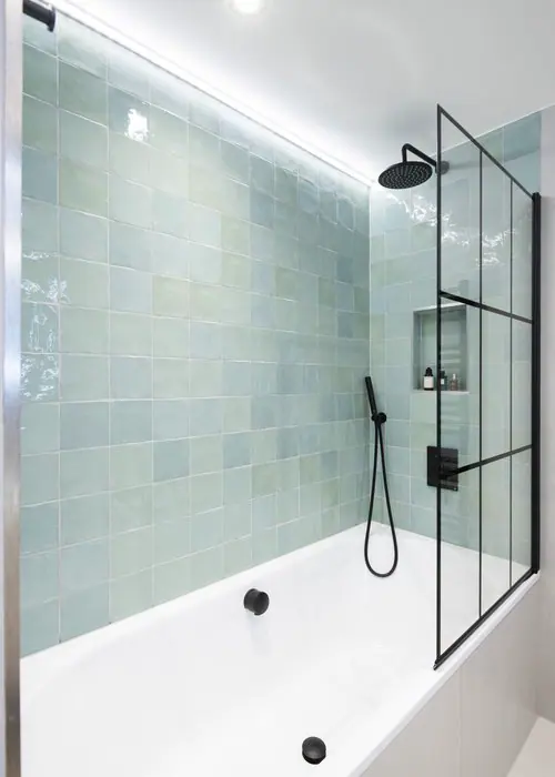 Queensway Apartment in Bayswater, W2, interior design and bespoke joinery by Studio Schubert