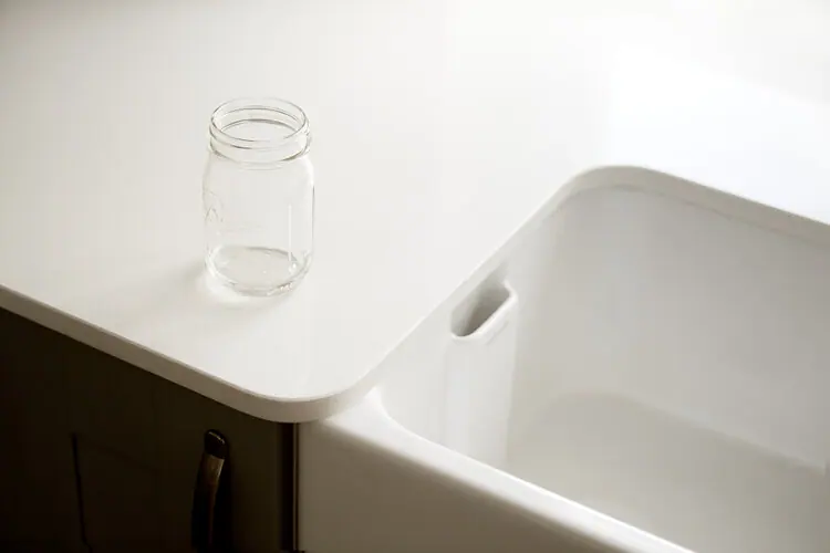 Notting Hill Apartment in Notting Hill, W11, interior design and bespoke joinery by Studio Schubert