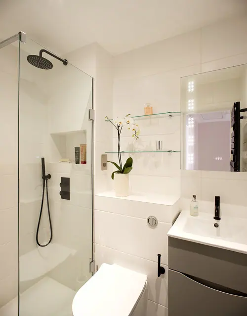 Notting Hill Apartment in Notting Hill, W11, interior design and bespoke joinery by Studio Schubert