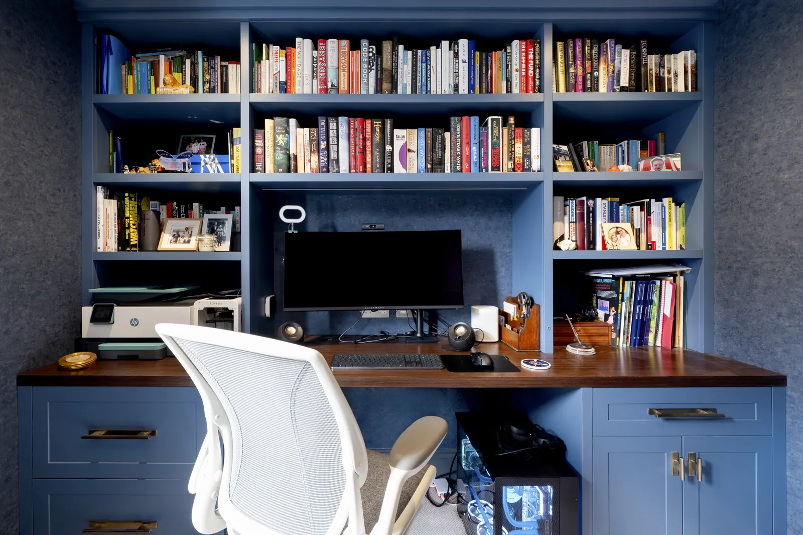 Home Offices & Studies, bespoke joinery by Studio Schubert