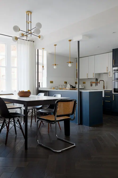 Bayswater Apartment in Bayswater, W2, interior design and bespoke joinery by Studio Schubert