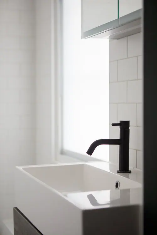 Bayswater Apartment in Bayswater, W2, interior design and bespoke joinery by Studio Schubert