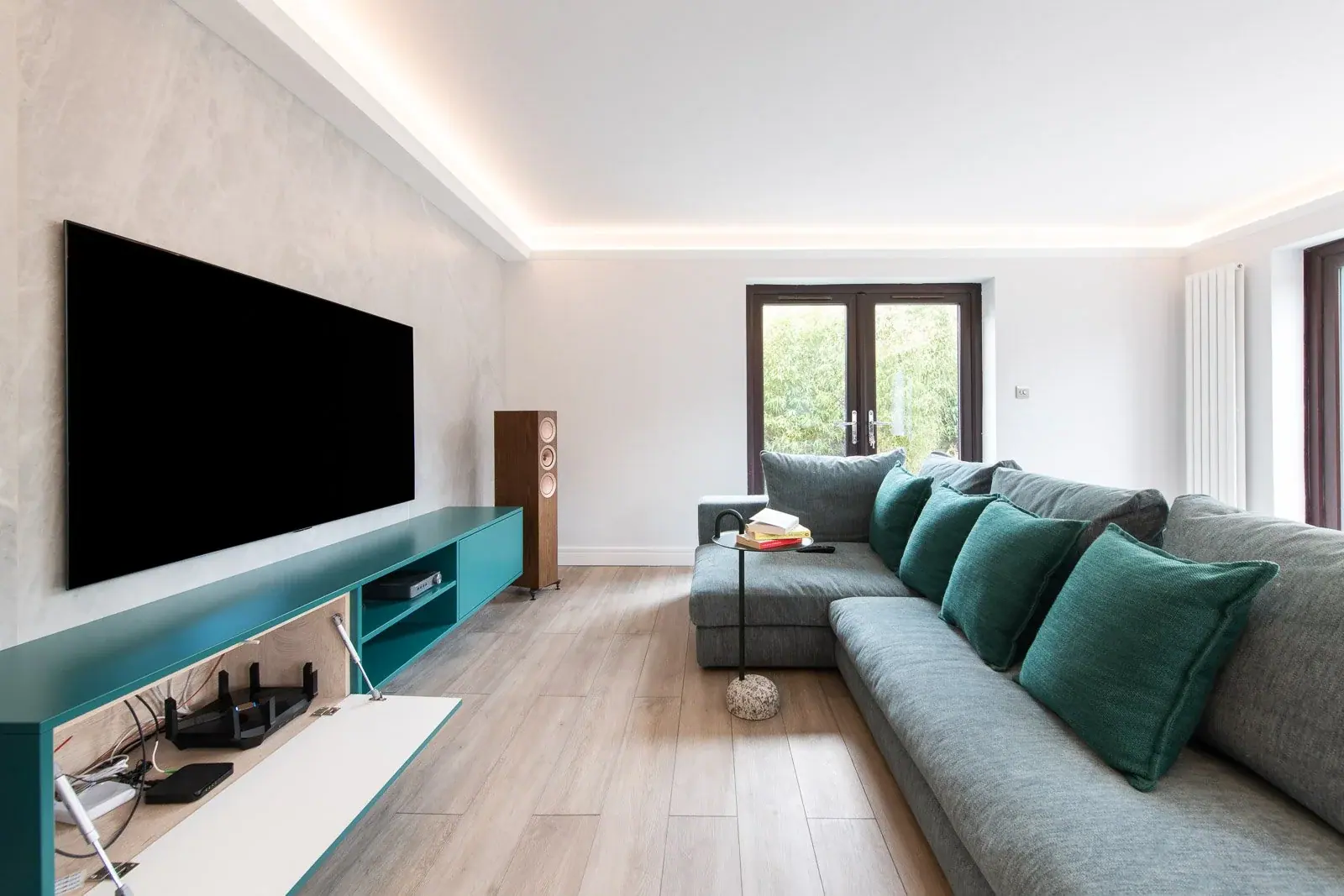 TV Units & Media Walls in London, interior design and bespoke joinery by Studio Schubert
